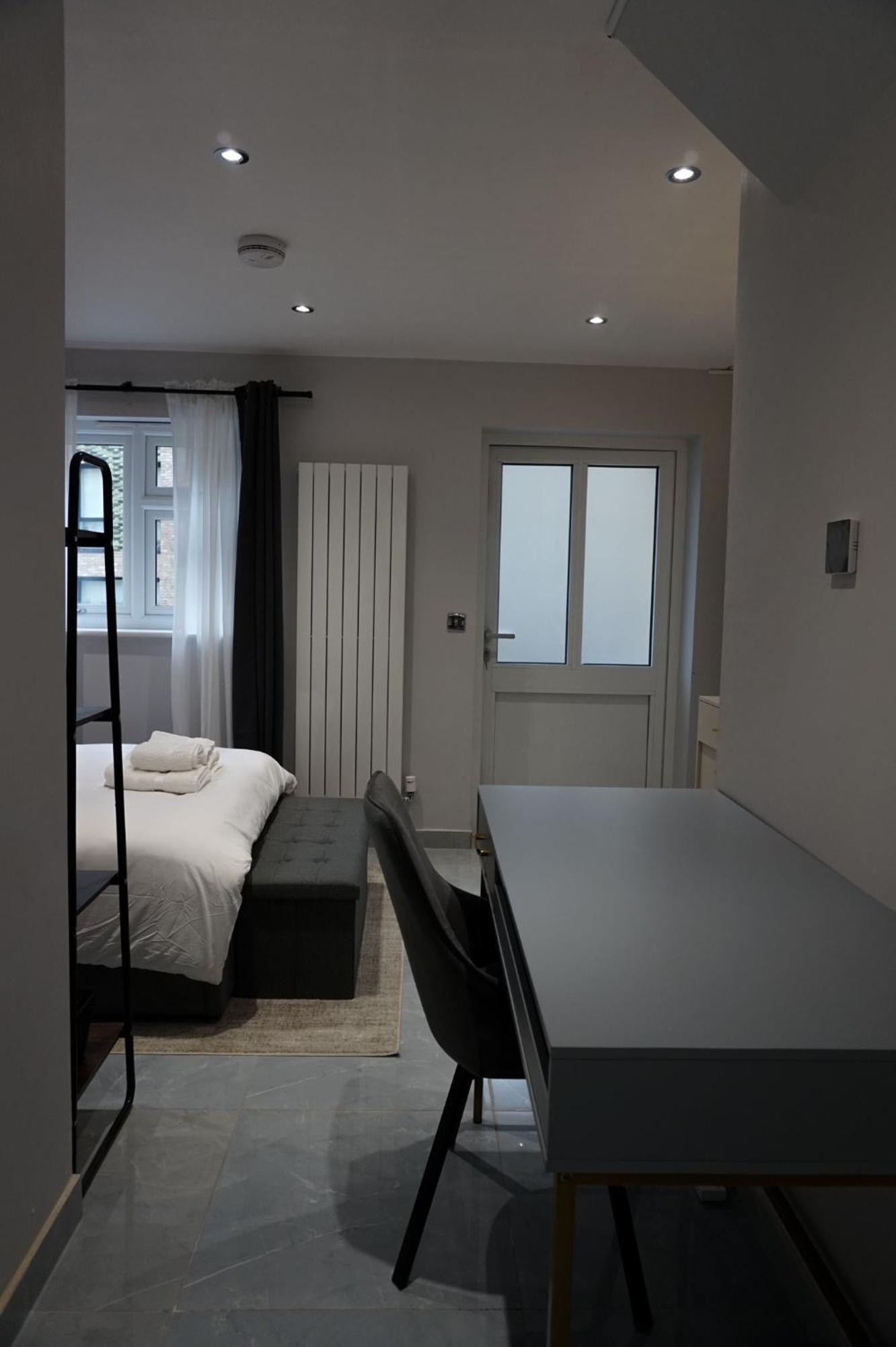 Luxury 5Bd Suite Guest House London Exterior photo